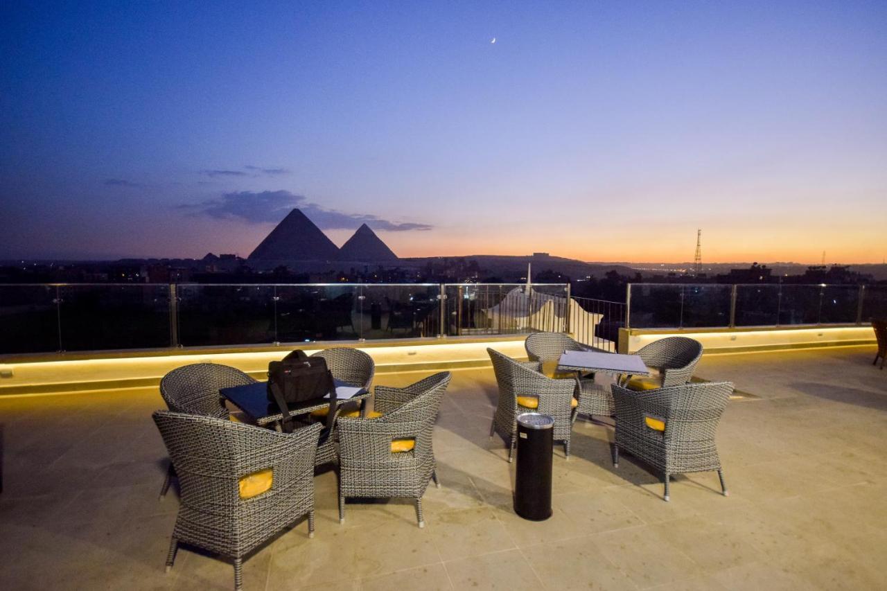 New Pyramid Quen Hotel Kairó Kültér fotó
